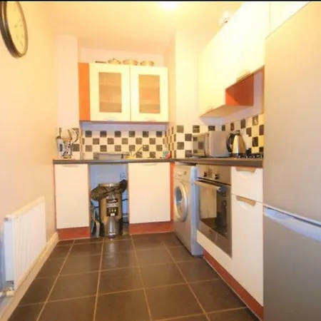 Privat bolig 5 Min Drive From Airport *