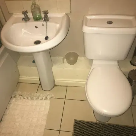 5 Min Drive From Airport Privat bolig Swords